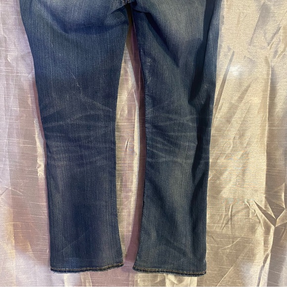 Silver Jeans Suki, boot cut,midrise, distressed 31” waist 27” inseam  8 1/2”rise - Picture 8 of 13